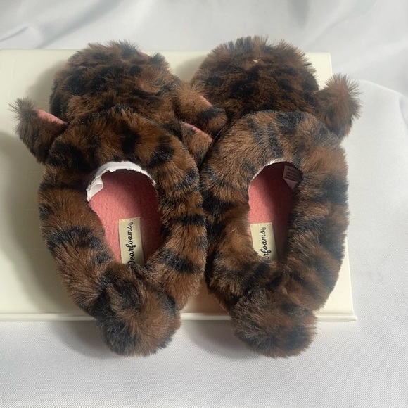 Dearfoam Peyton Leopard Print Fuzzy Clog Slippers Kids Size 9/10 Easy On/Off NWT - Picture 3 of 11